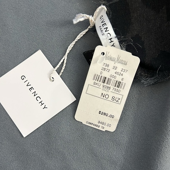 Brand new Givenchy wool 44x44” - Picture 9 of 10